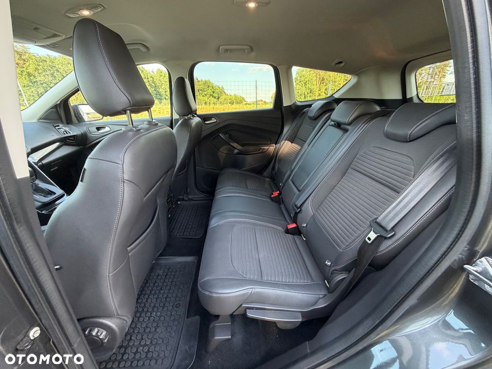 Ford Kuga - 17