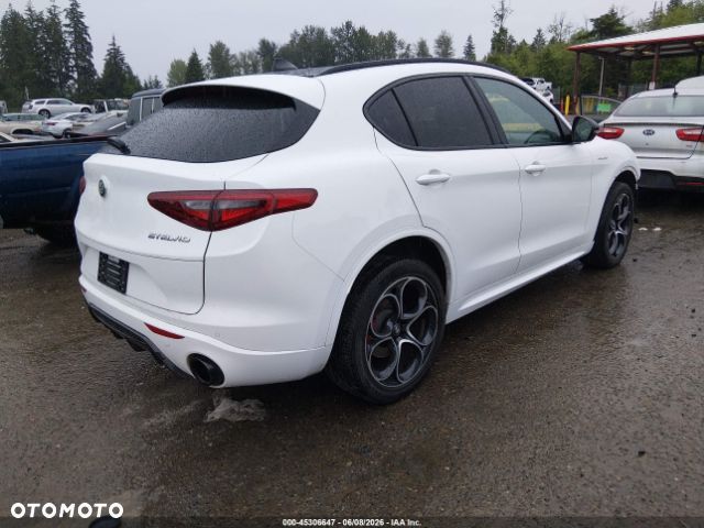 Alfa Romeo Stelvio 2.0 Turbo Veloce Q4 - 4