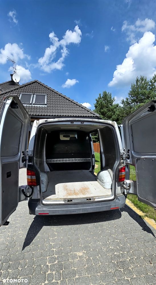 Volkswagen Transporter - 5