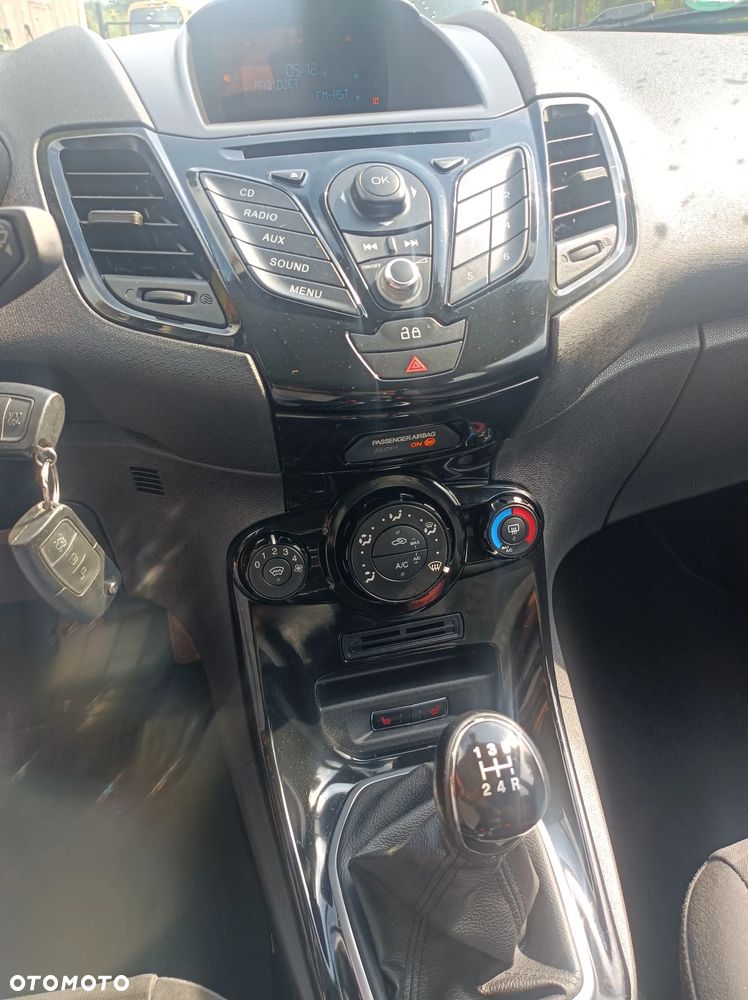 Ford Fiesta 1.0 EcoBoost Champions Edition - 9