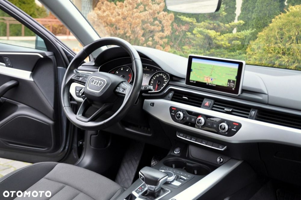 Audi A4 Avant - 25