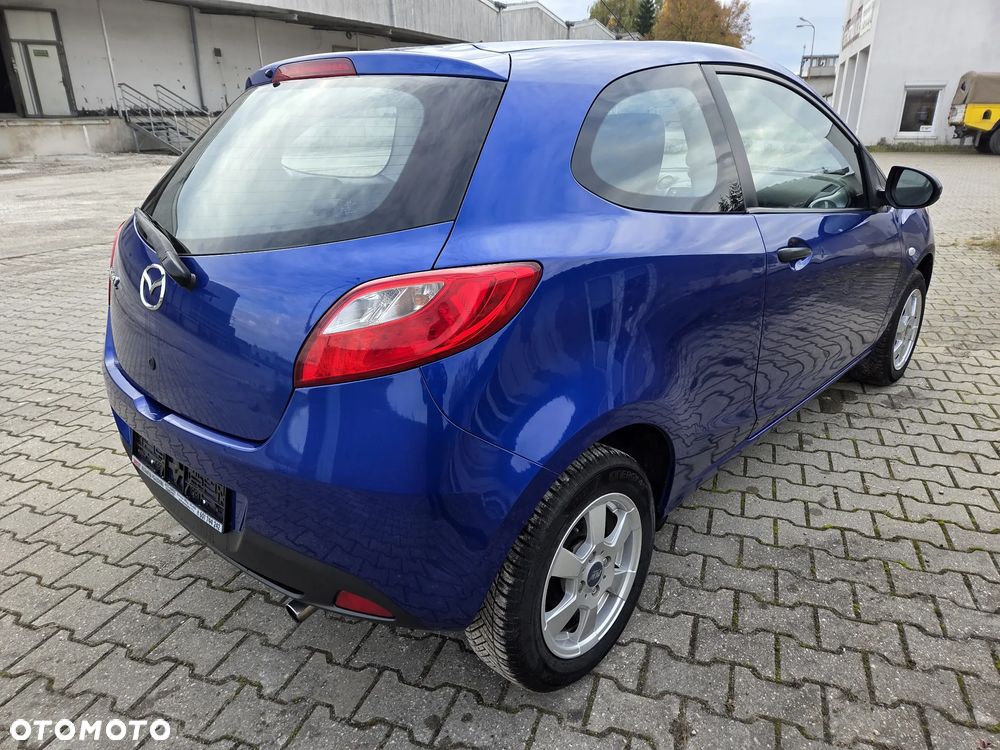 Mazda 2 - 4