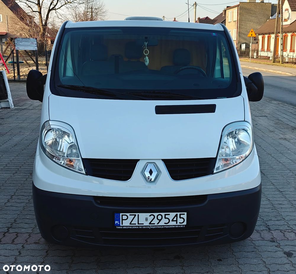 Renault Trafic - 23
