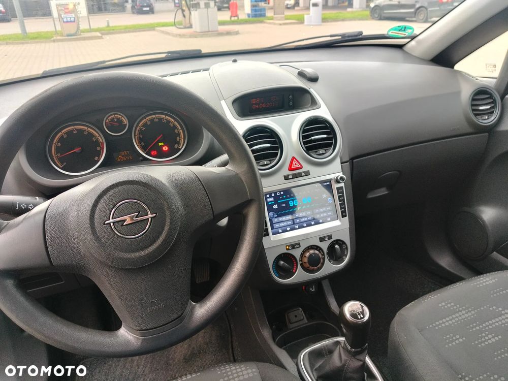 Opel Corsa - 18