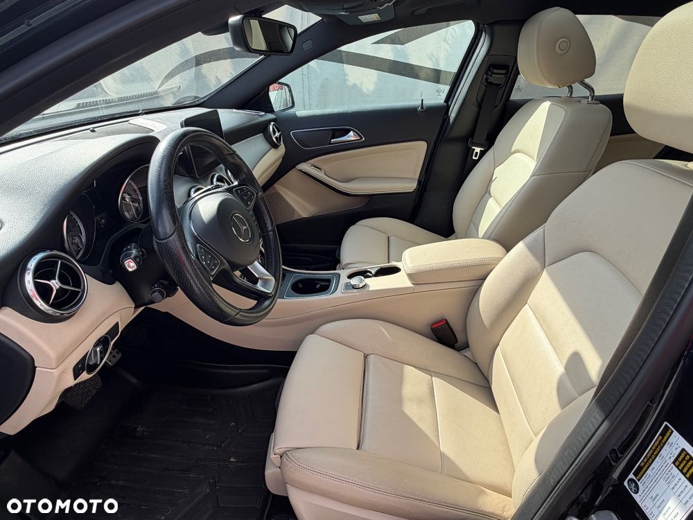 Mercedes-Benz GLA 250 4Matic 7G-DCT Edition 1 - 28