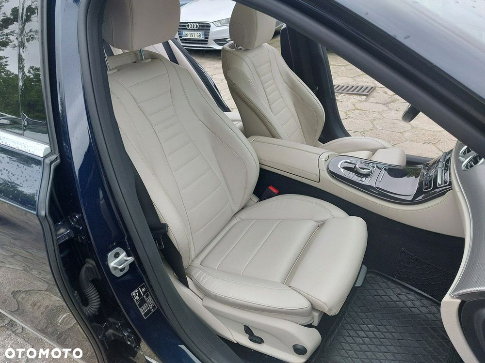 Mercedes-Benz Klasa E - 16