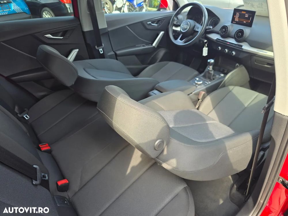 Audi Q2 1.6 30 TDI Sport - 11