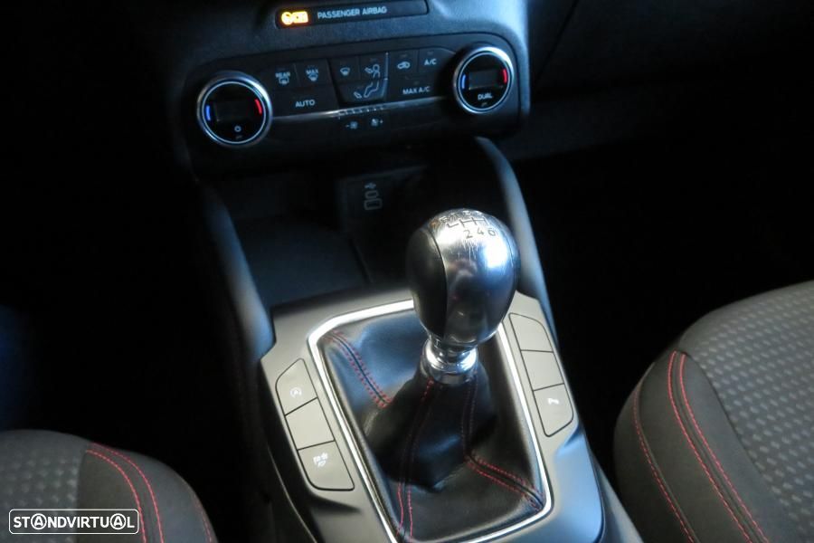 Ford Kuga 1.5 EcoBoost ST-Line - 21