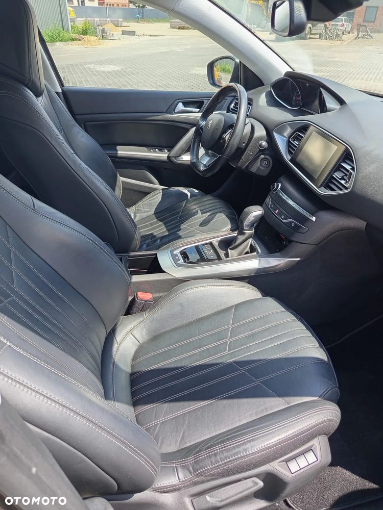 Peugeot 308 - 22
