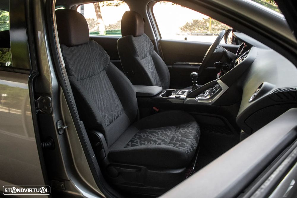 Peugeot 3008 1.6 HDi Style - 22