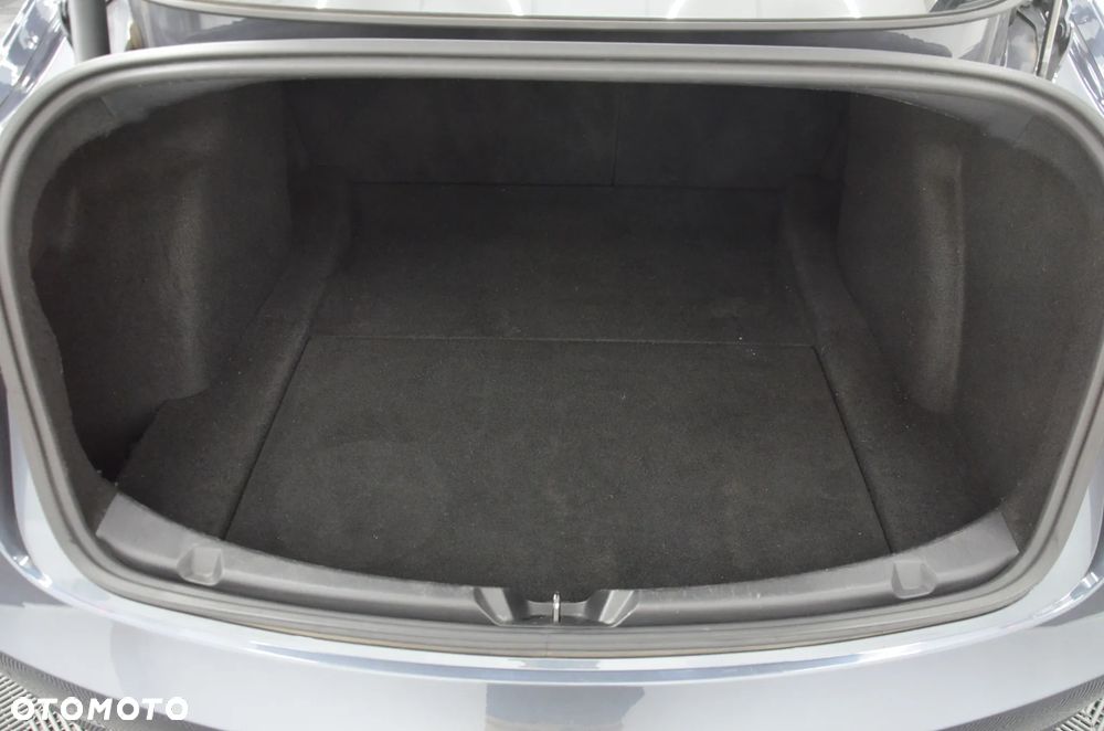 Tesla Model 3 Standard Reichweite Plus Hinterradantrieb - 28
