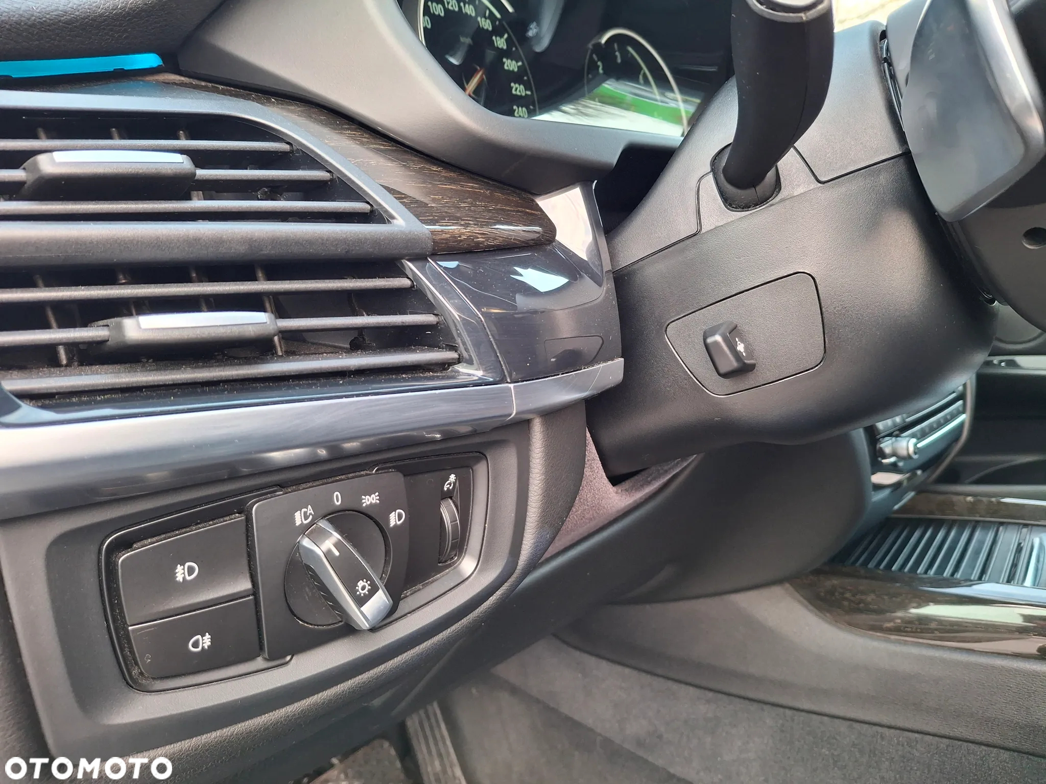 BMW X5 M M50d - 11