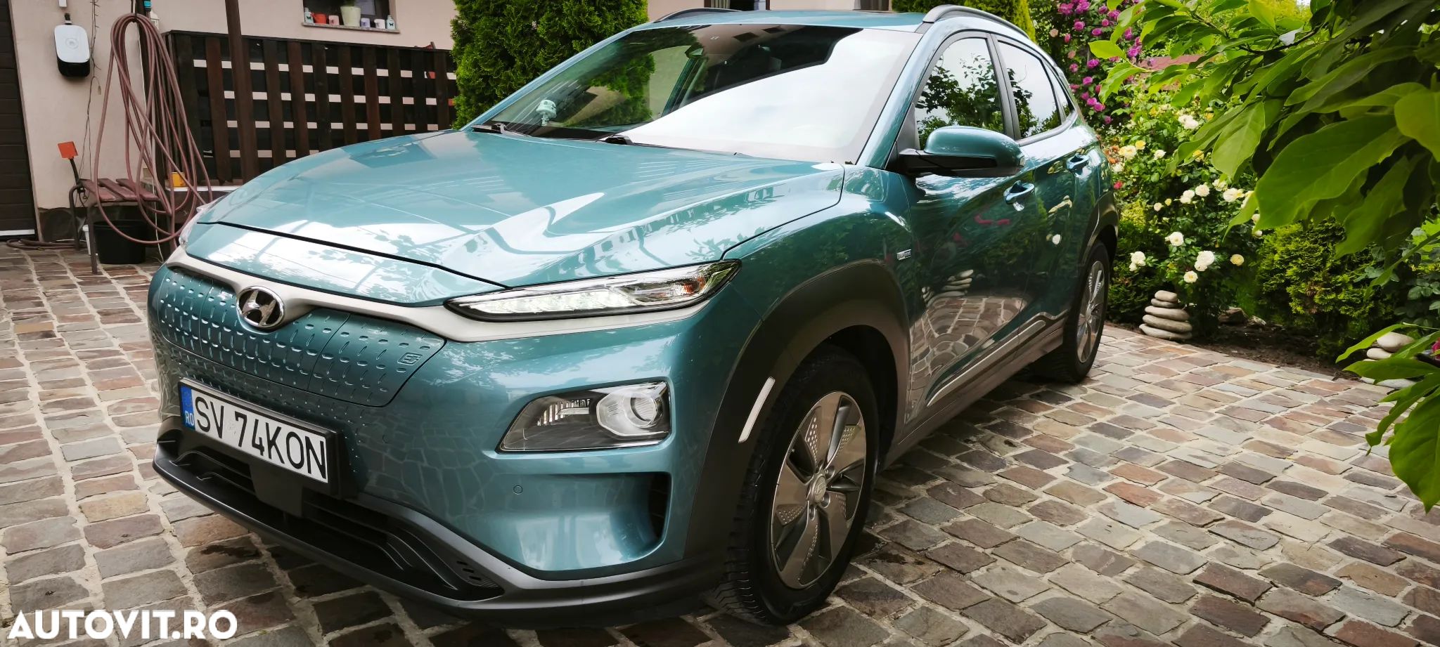 Hyundai KONA EV Premium - 1