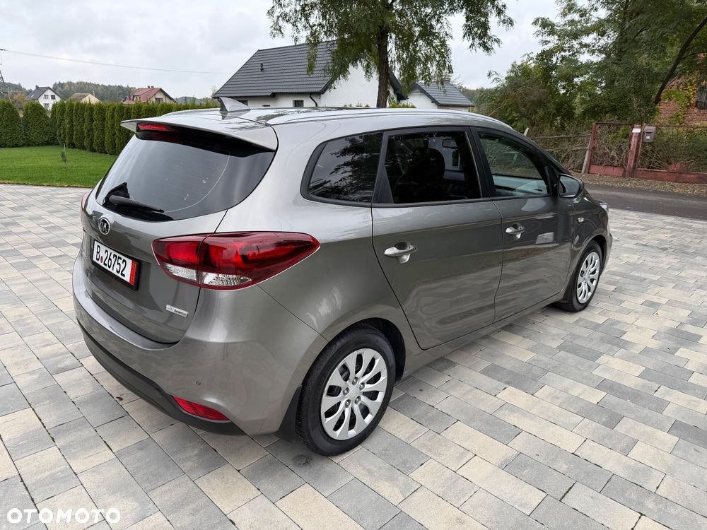Kia Carens 1.7 CRDi XL 7os - 4