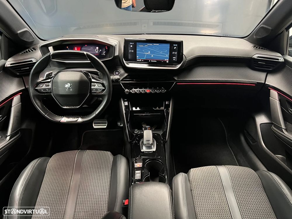 Peugeot 208 PureTech 130 EAT8 GT Pack - 12