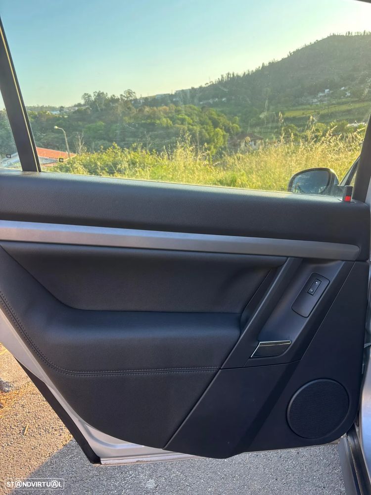 Opel Vectra Caravan 1.9 CDTi Elegance - 17