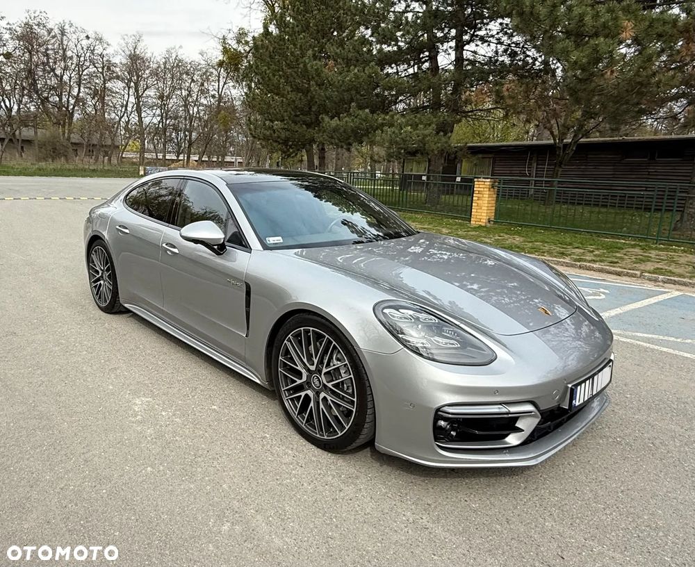 Porsche Panamera 4 - 1