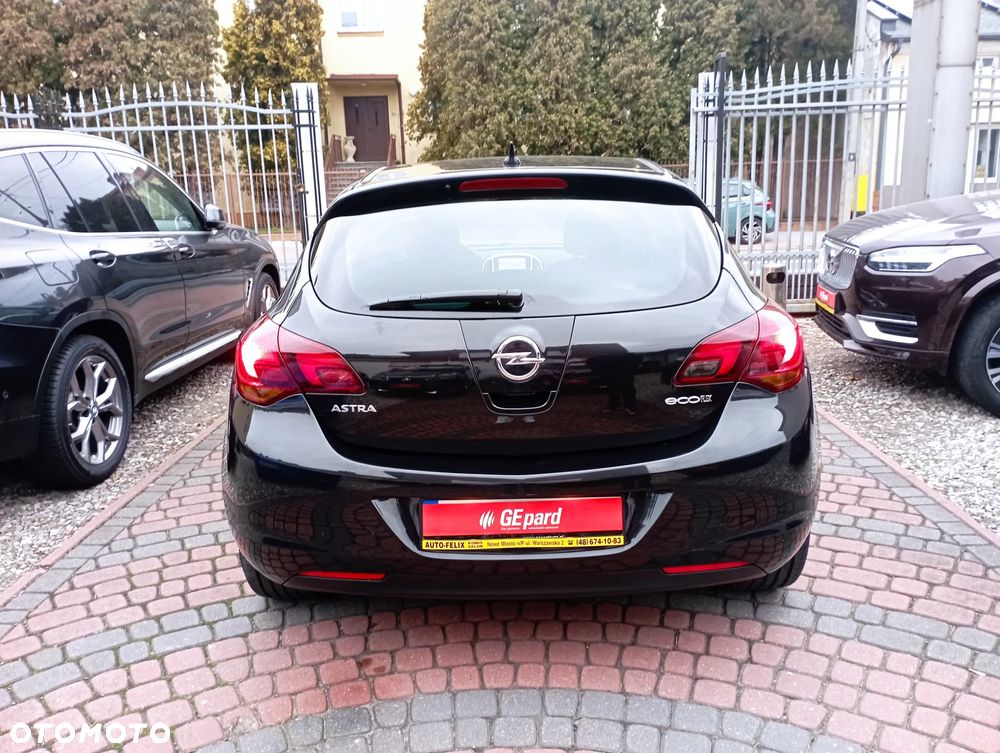Opel Astra 1.7 CDTI DPF Cosmo - 5