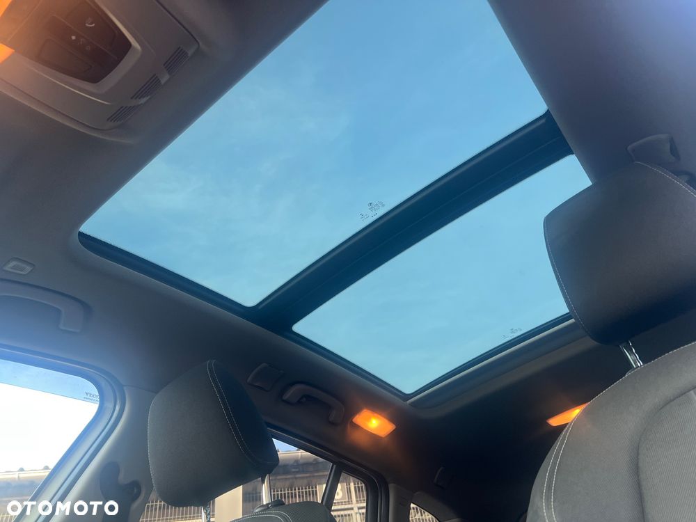 BMW Seria 2 218d xDrive - 24