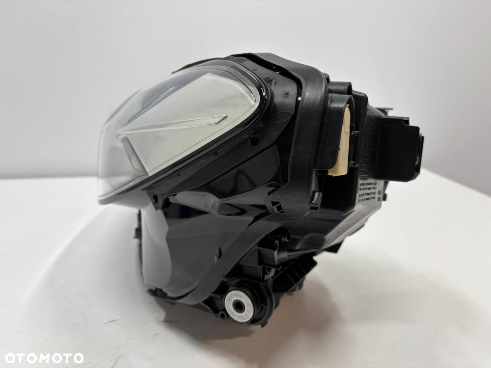 Audi A5 B10 8B3 Matrix Lampa Lewa Przód Przednia 8B3941035AA - 5