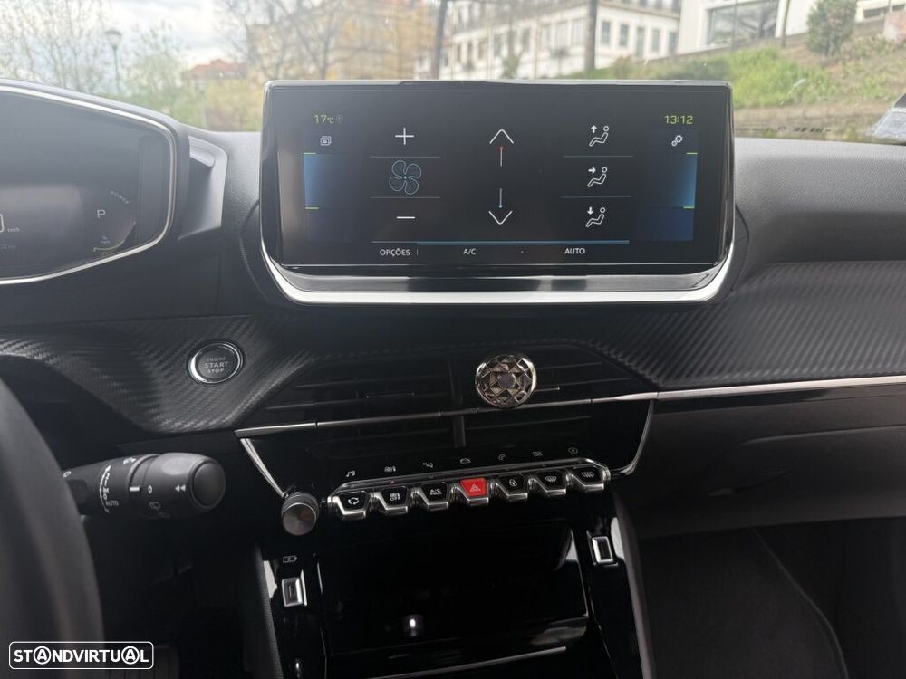 Peugeot 2008 - 8