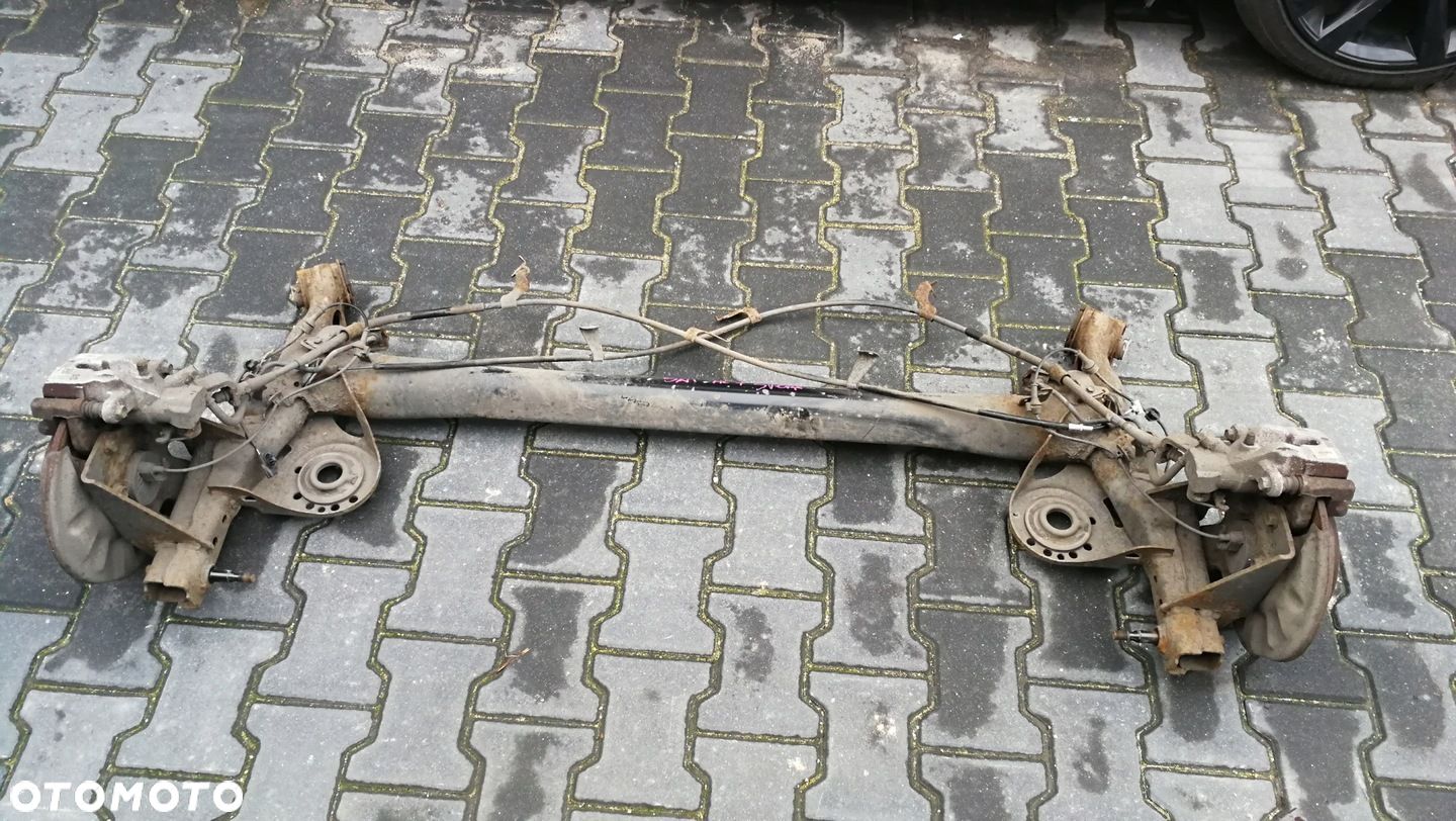 Belka tylna zawieszenia oś SPORT Suzuki Swift MK7 10-16 - 1
