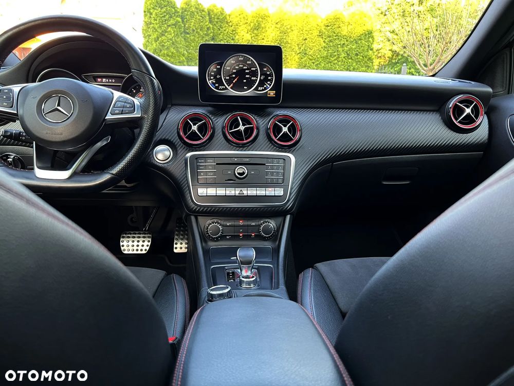 Mercedes-Benz Klasa A AMG 45 4Matic AMG Speedshift 7G-DCT - 29