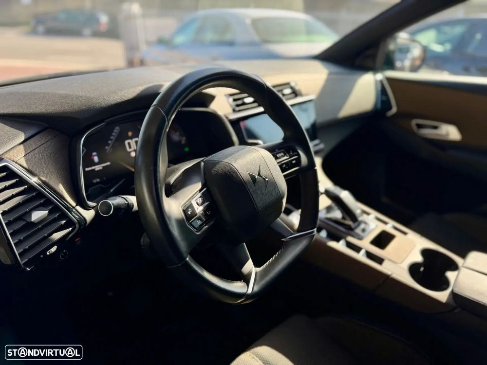 DS DS7 Crossback - 11