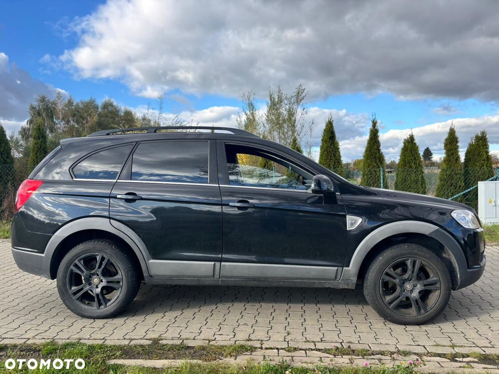 Chevrolet Captiva 2.4 LS 5os - 4