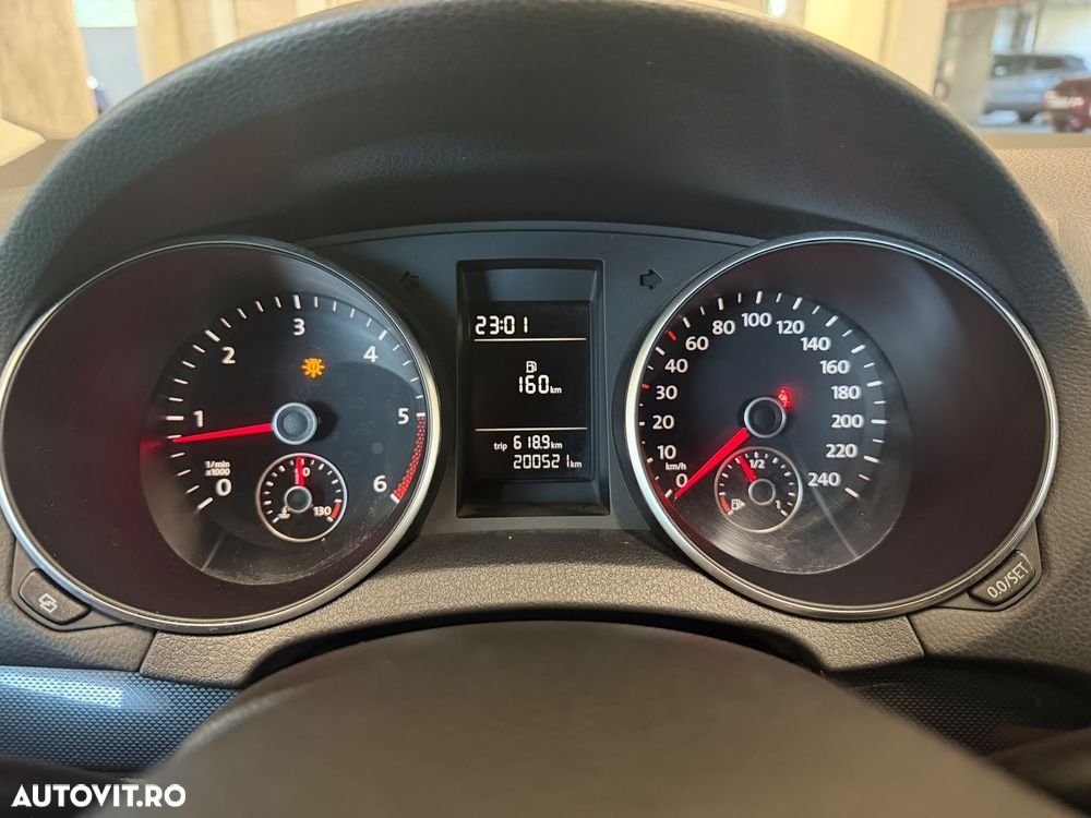 Volkswagen Golf 1.6 TDI DPF Comfortline - 8