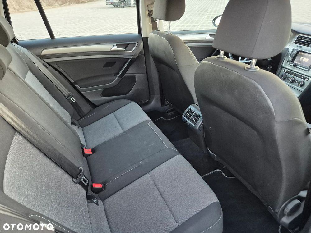 Volkswagen Golf 1.6 BlueTDI Comfortline - 21