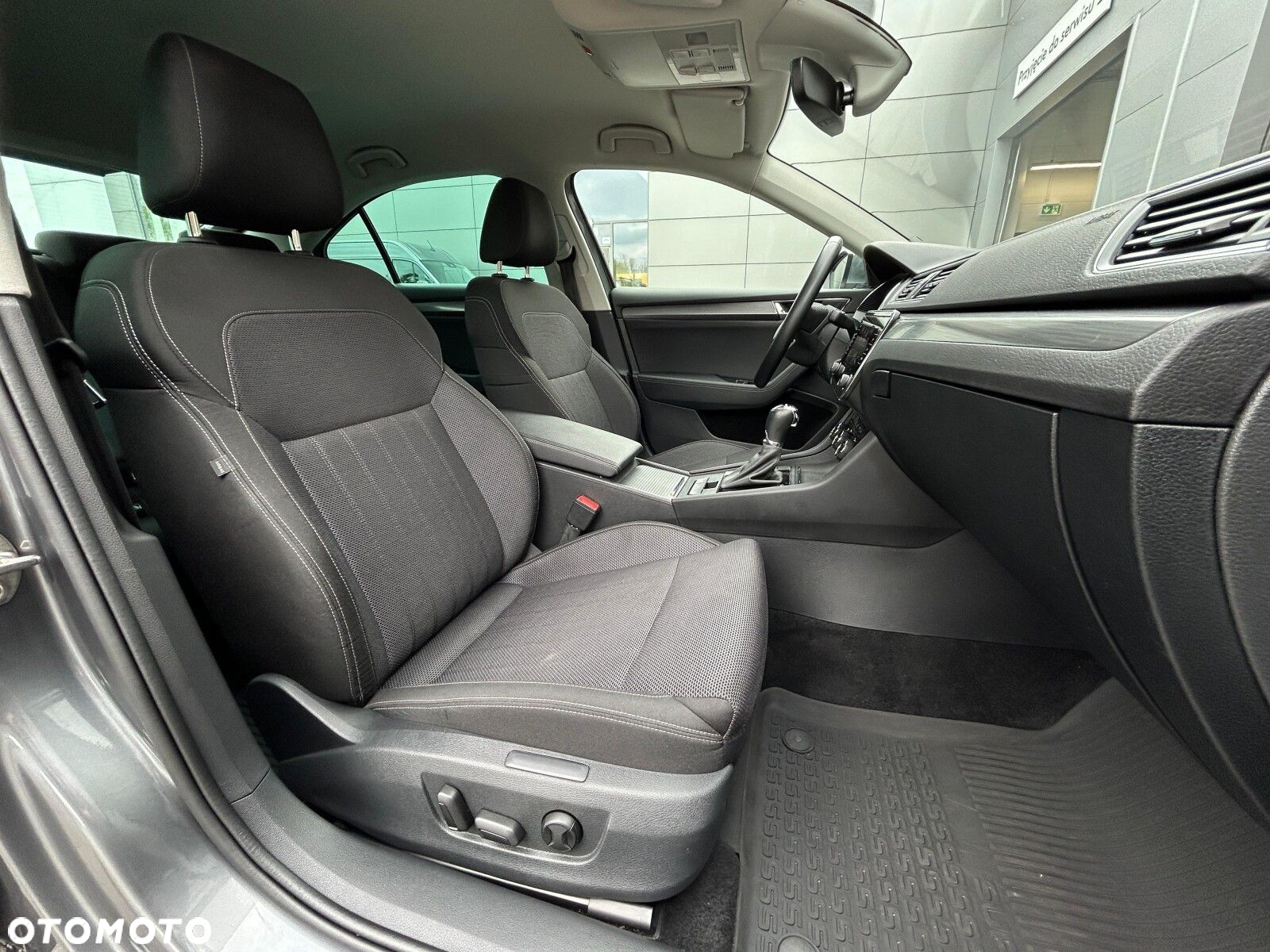 Skoda Superb 2.0 TDI SCR Style DSG - 18