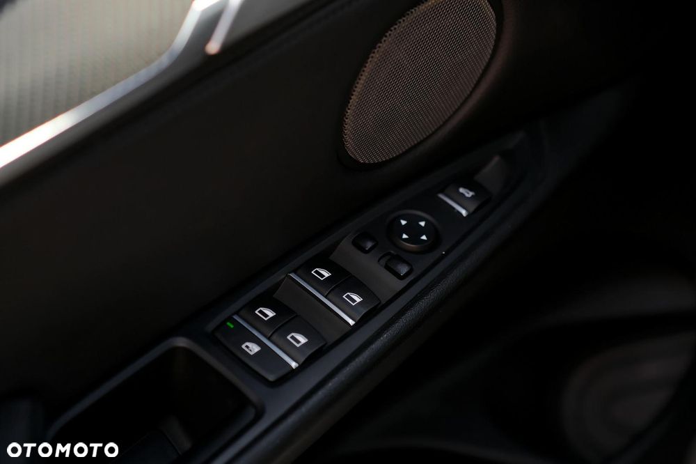 BMW X6 xDrive50i - 35