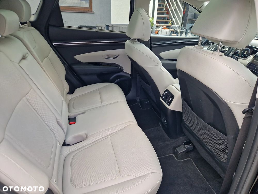 Hyundai Tucson 1.6 CRDi 48V-Hybrid 2WD DCT Prime - 23