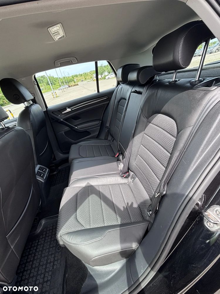 Volkswagen Golf 2.0 BlueTDI DSG Highline - 10
