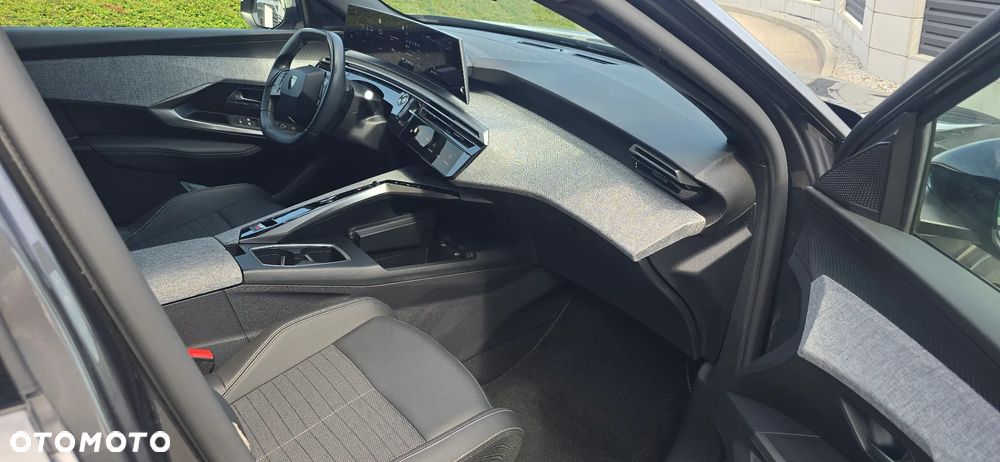 Peugeot 3008 Hybrid 136 e-DSC6 Allure Pack - 33