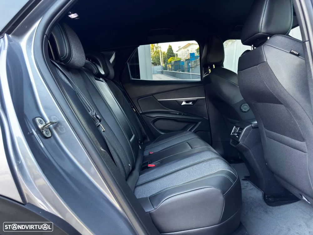 Peugeot 3008 1.6 Hybrid4 Allure Pack e-EAT8 - 43