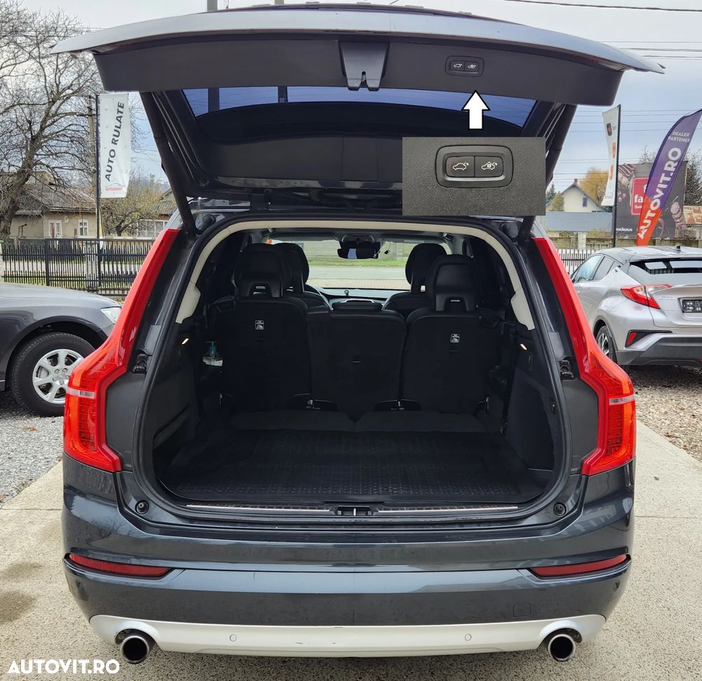 Volvo XC 90 D5 AWD Geartronic Momentum - 38