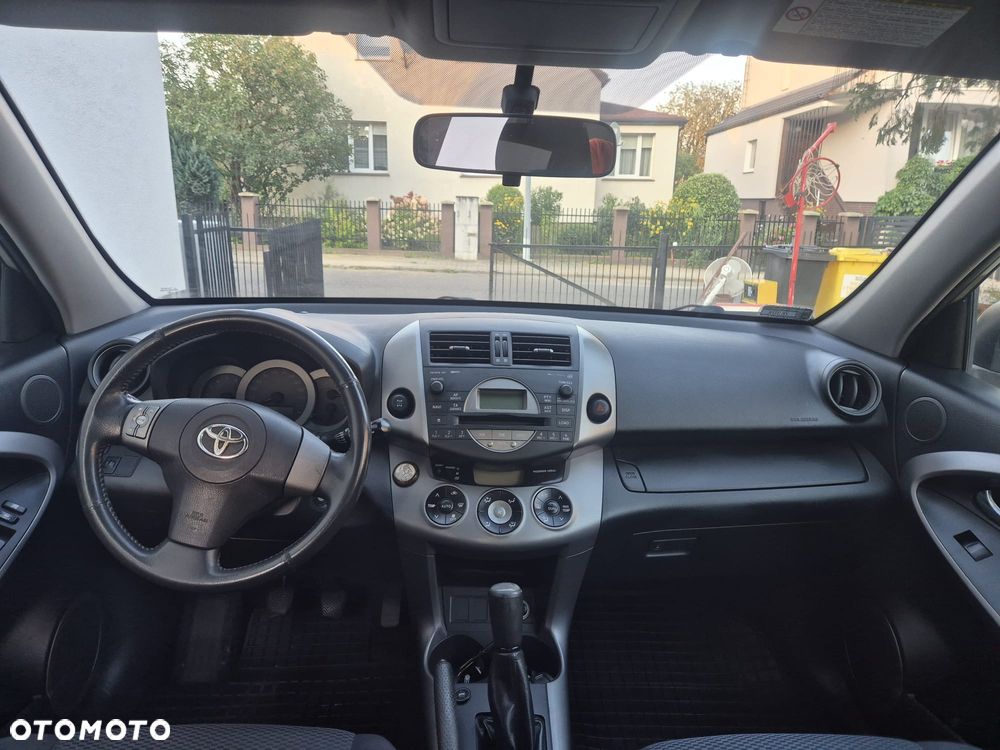 Toyota RAV4 2.0 VVT-i Luna - 6