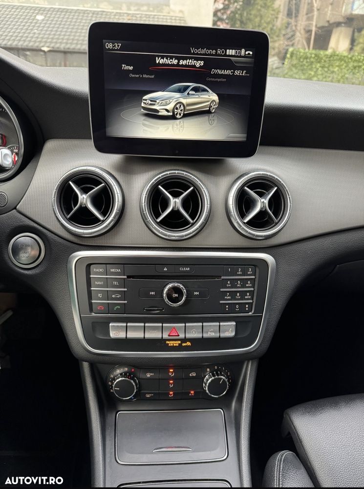 Mercedes-Benz CLA - 10