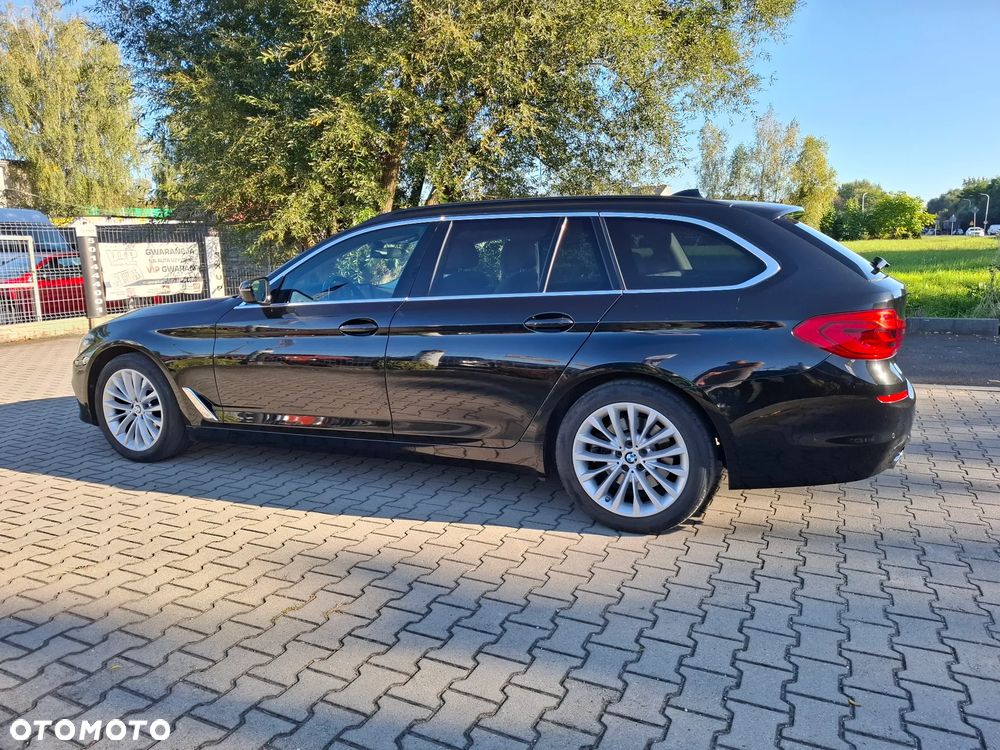 BMW Seria 5 518d Luxury Line - 37