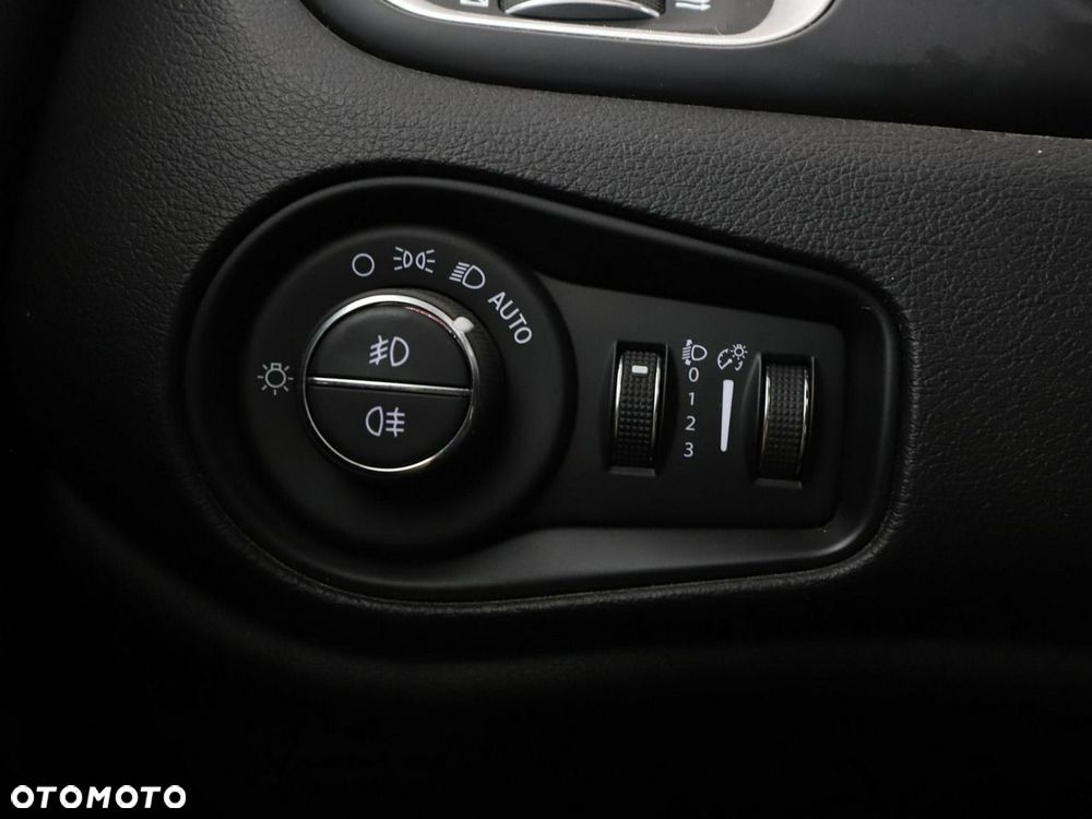Jeep Renegade 1.3 T-GDI Longitude - 33
