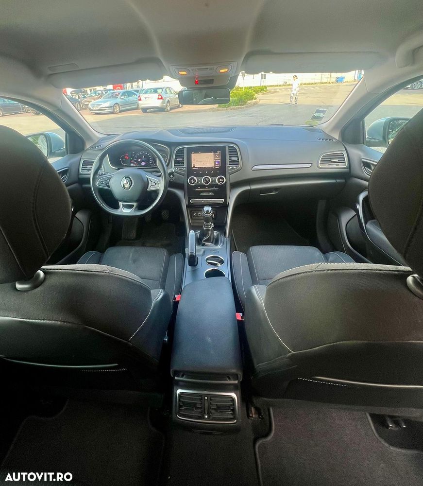 Renault Megane BLUE dCi 115 BUSINESS EDITION - 9