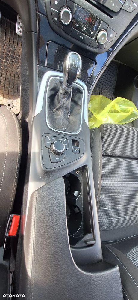Opel Insignia 2.0 CDTI - 15