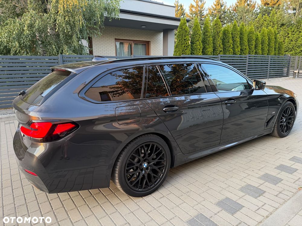 BMW Seria 5 520d xDrive mHEV M Sport sport - 9