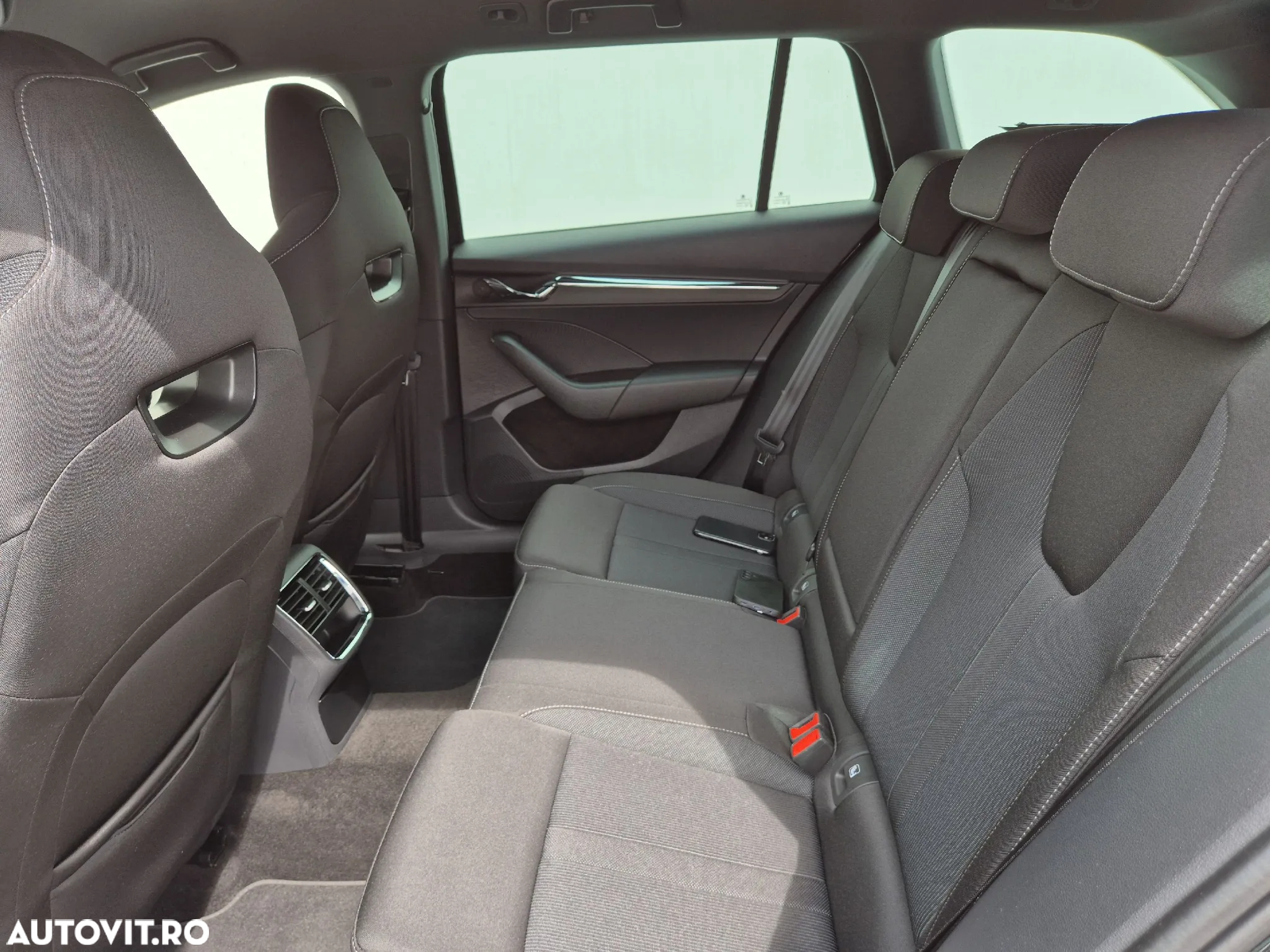Skoda Octavia Combi 1.4 TSI iV DSG Style - 12