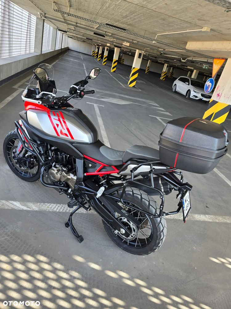 QJMOTOR SRT 600SX - 6