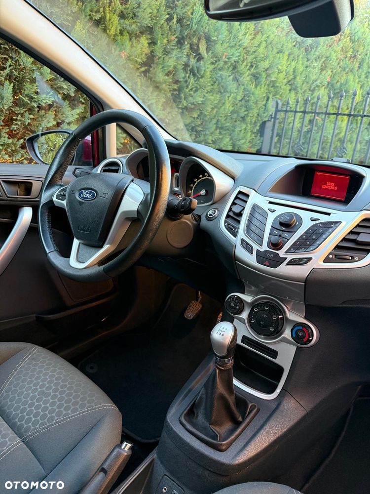 Ford Fiesta 1.4 Titanium - 6
