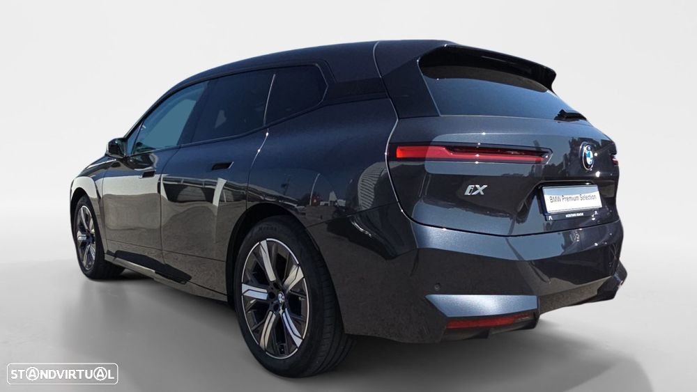BMW iX xDrive 45 - 2