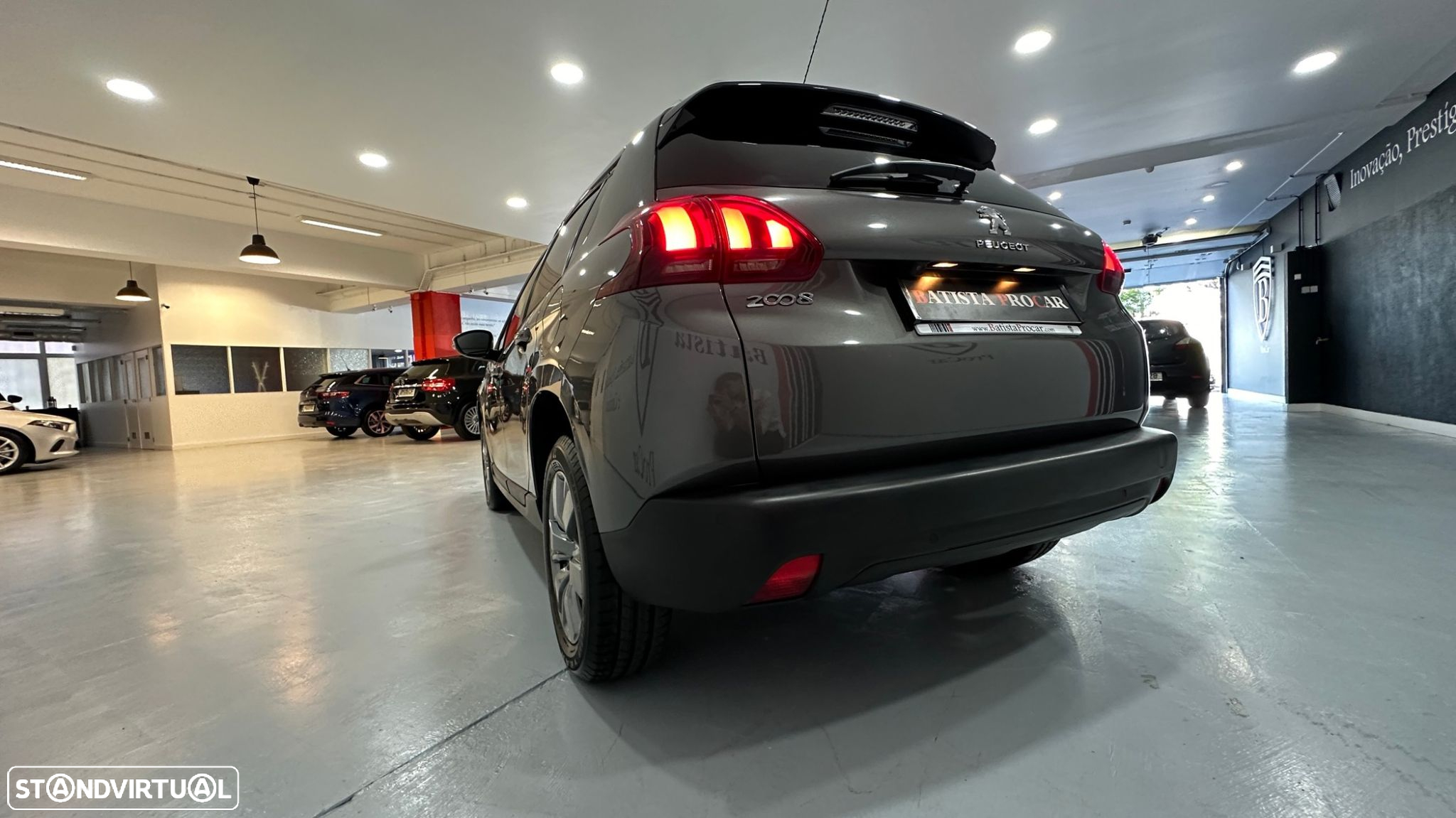 Peugeot 2008 1.6 BlueHDi Style - 16